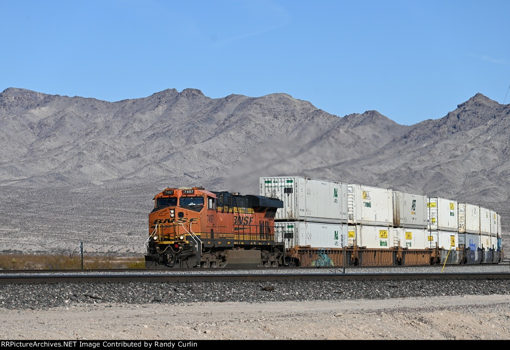 BNSF 7497 West